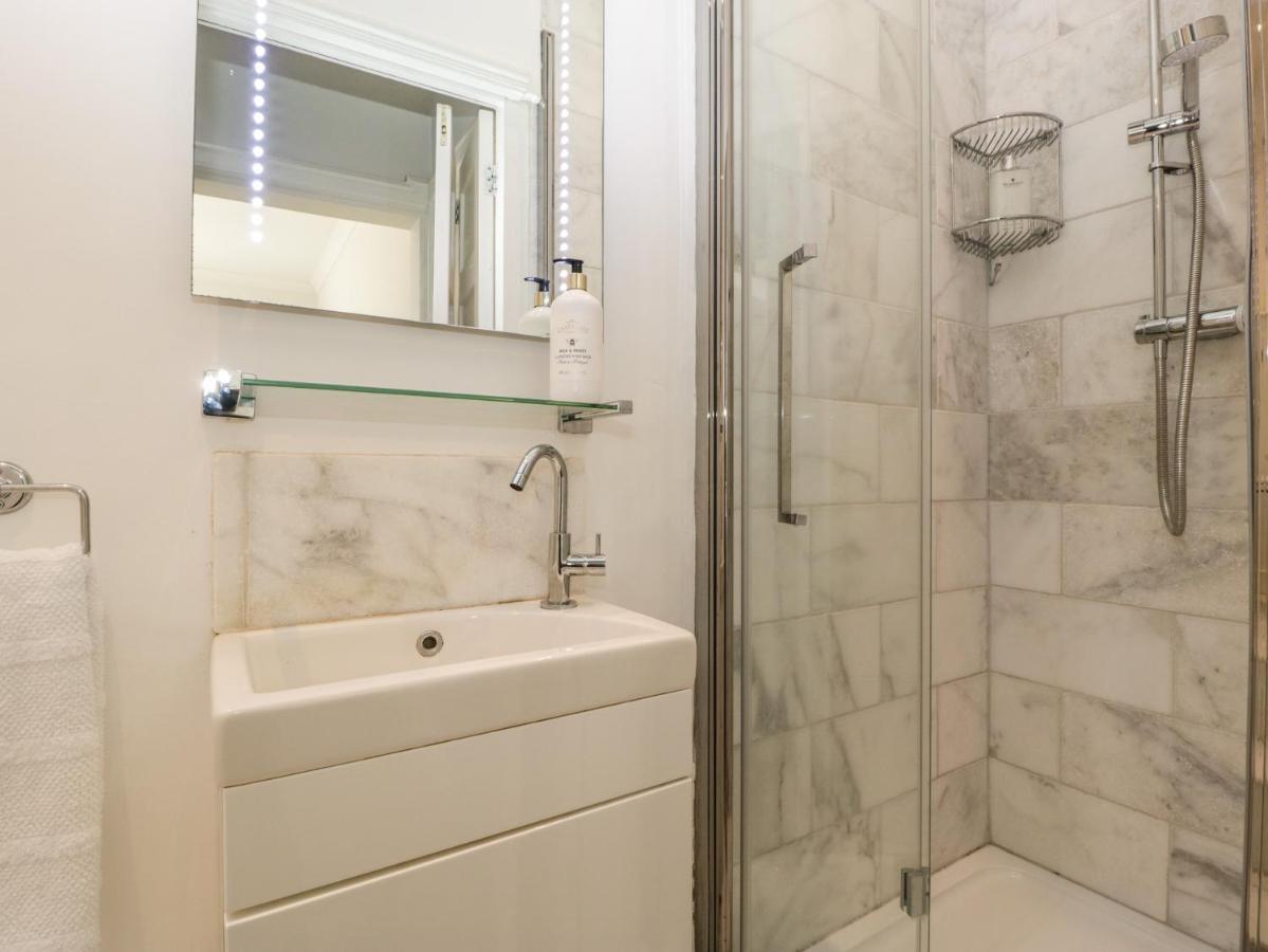 23 Daniel Street Villa Бат Екстериор снимка